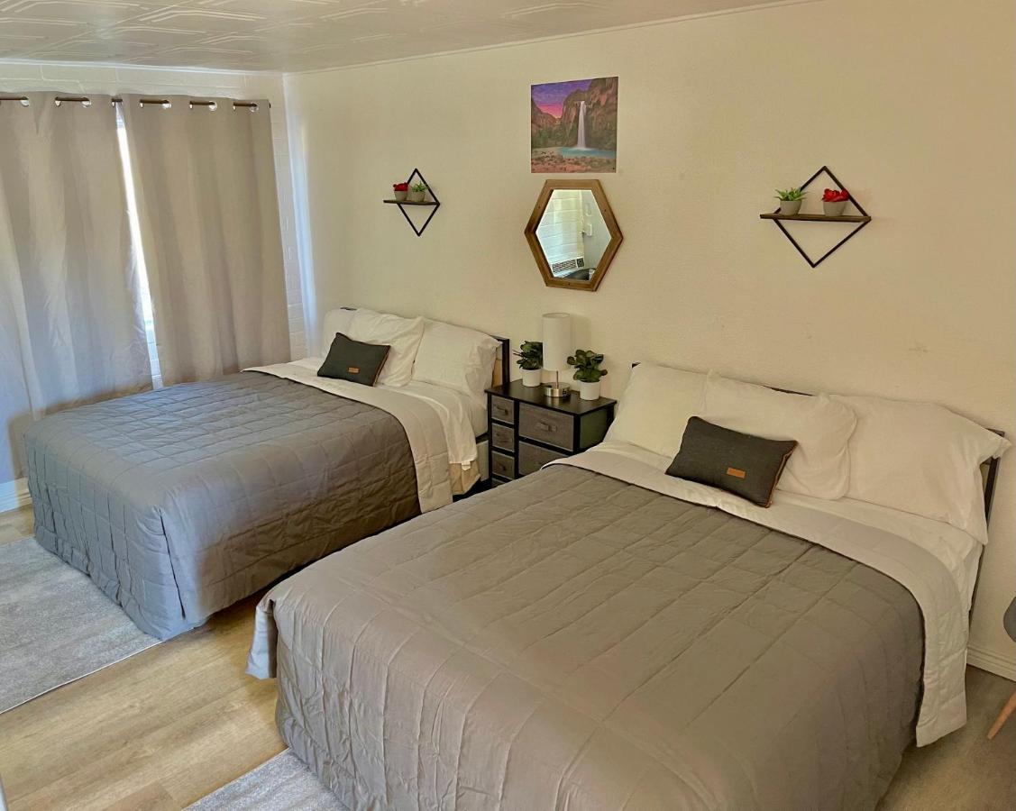 Canyon'S Edge Route 66 Motel Аш Форк Екстериор снимка