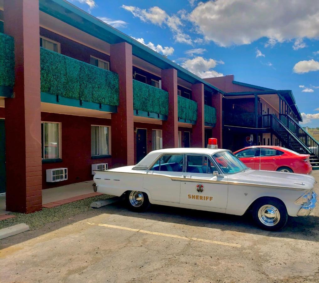Canyon'S Edge Route 66 Motel Аш Форк Екстериор снимка