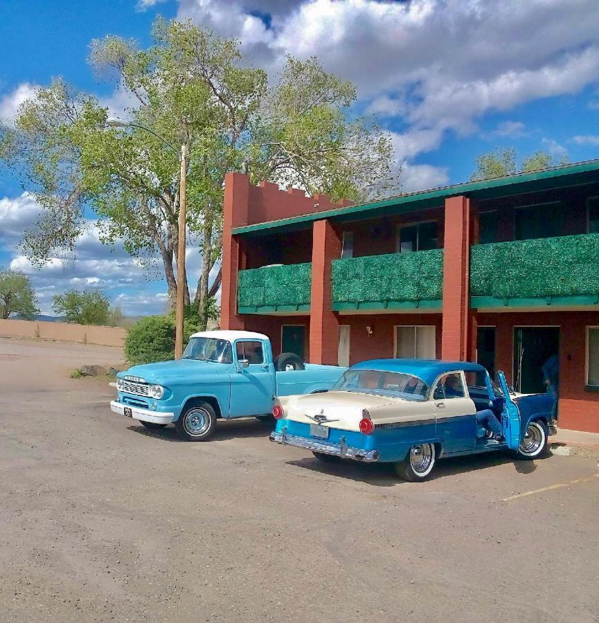 Canyon'S Edge Route 66 Motel Аш Форк Екстериор снимка