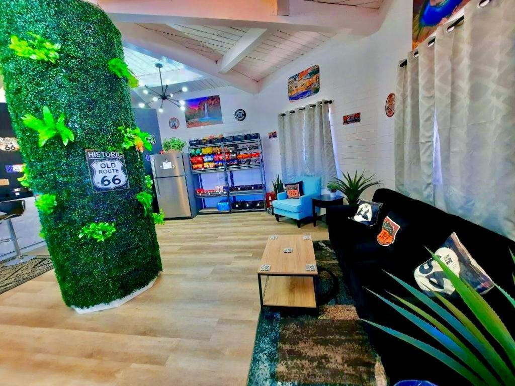 Canyon'S Edge Route 66 Motel Аш Форк Екстериор снимка