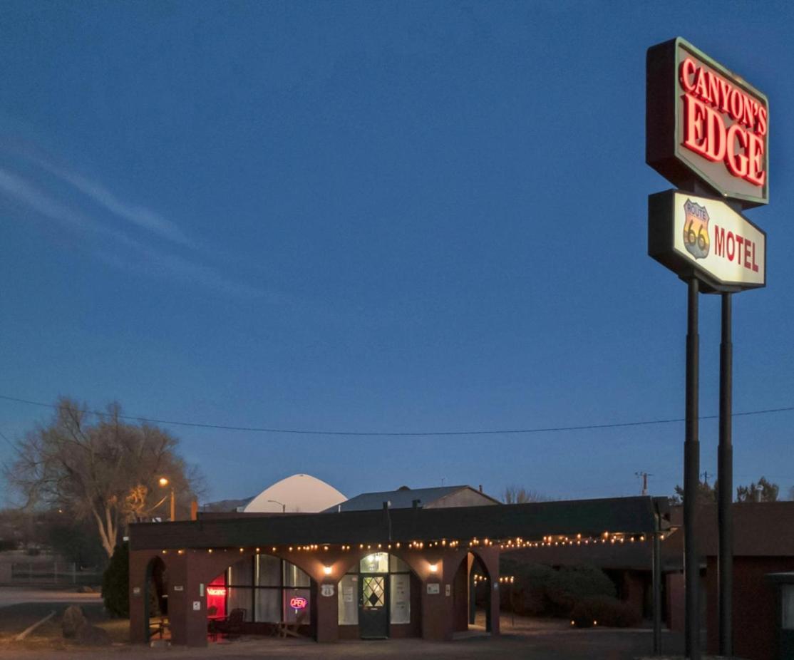 Canyon'S Edge Route 66 Motel Аш Форк Екстериор снимка