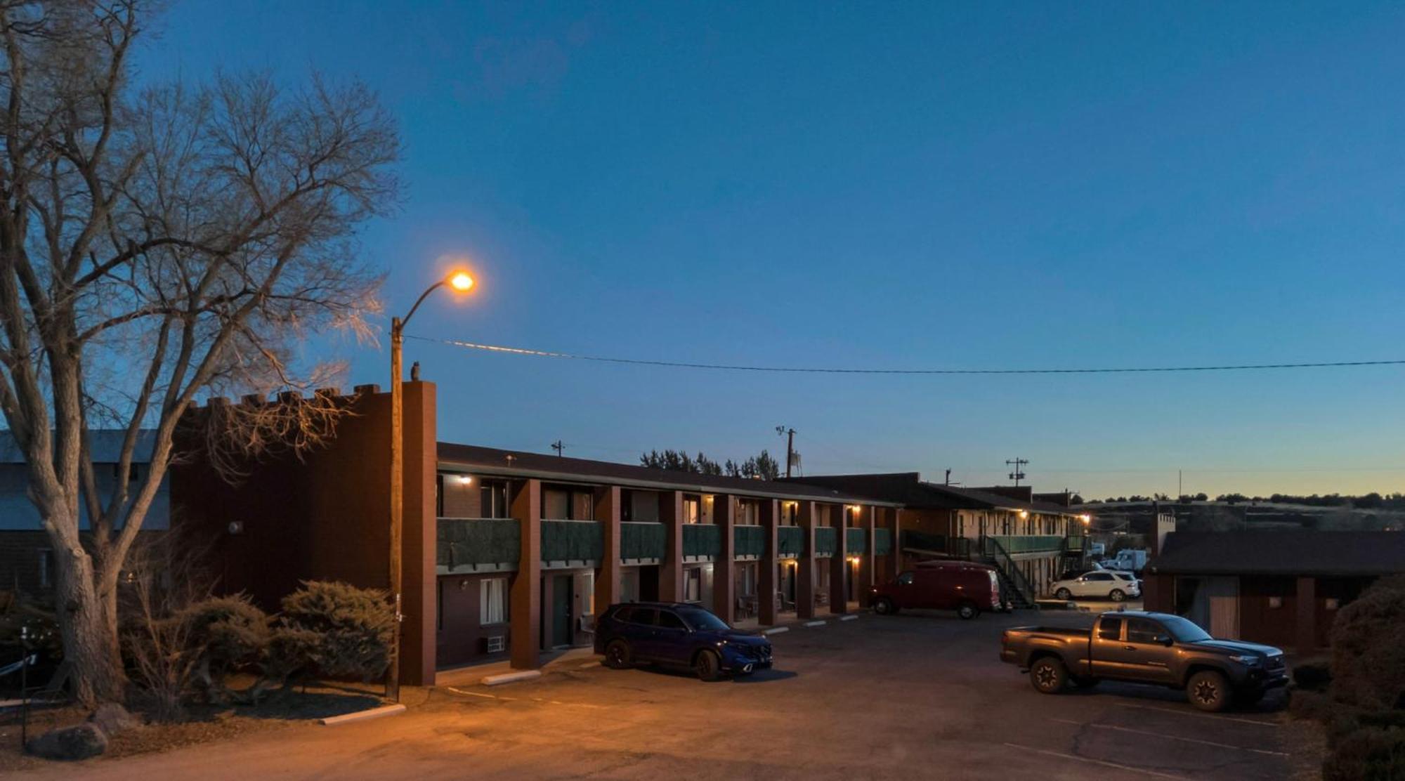 Canyon'S Edge Route 66 Motel Аш Форк Екстериор снимка