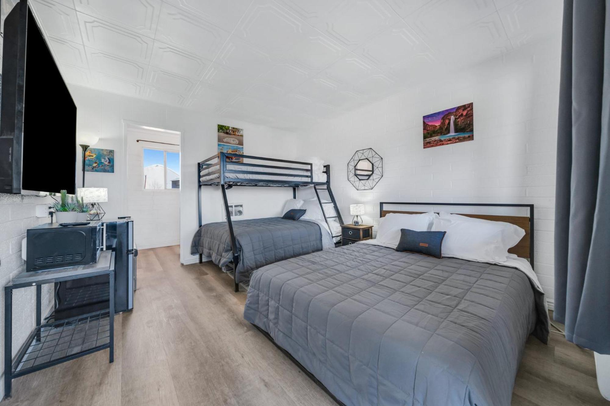 Canyon'S Edge Route 66 Motel Аш Форк Екстериор снимка